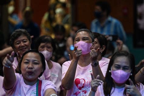 Cancer patients in the Philippines falling for alternative ‘cures’.